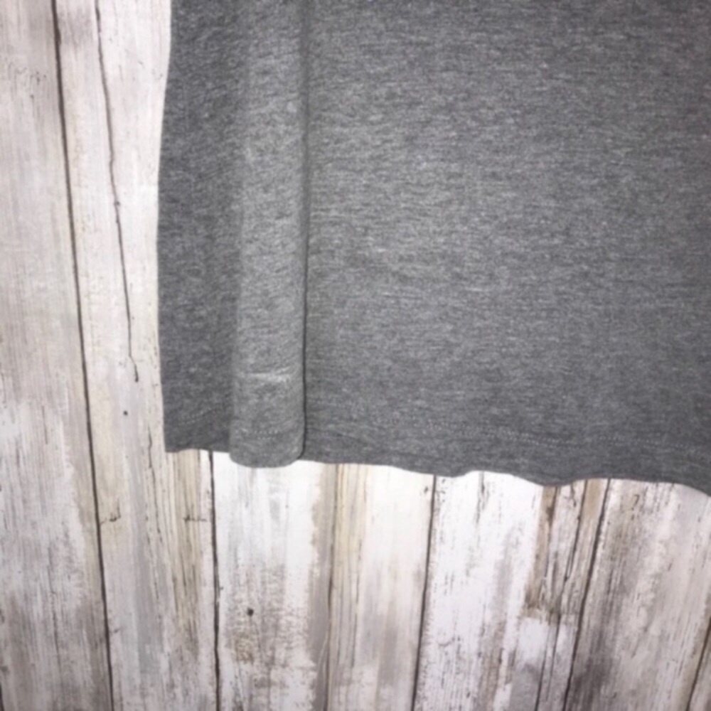 NFL Tennessee Titans Women’s Large Graphic Tee Grey Blue Football Shirt - Picture 5 of 7